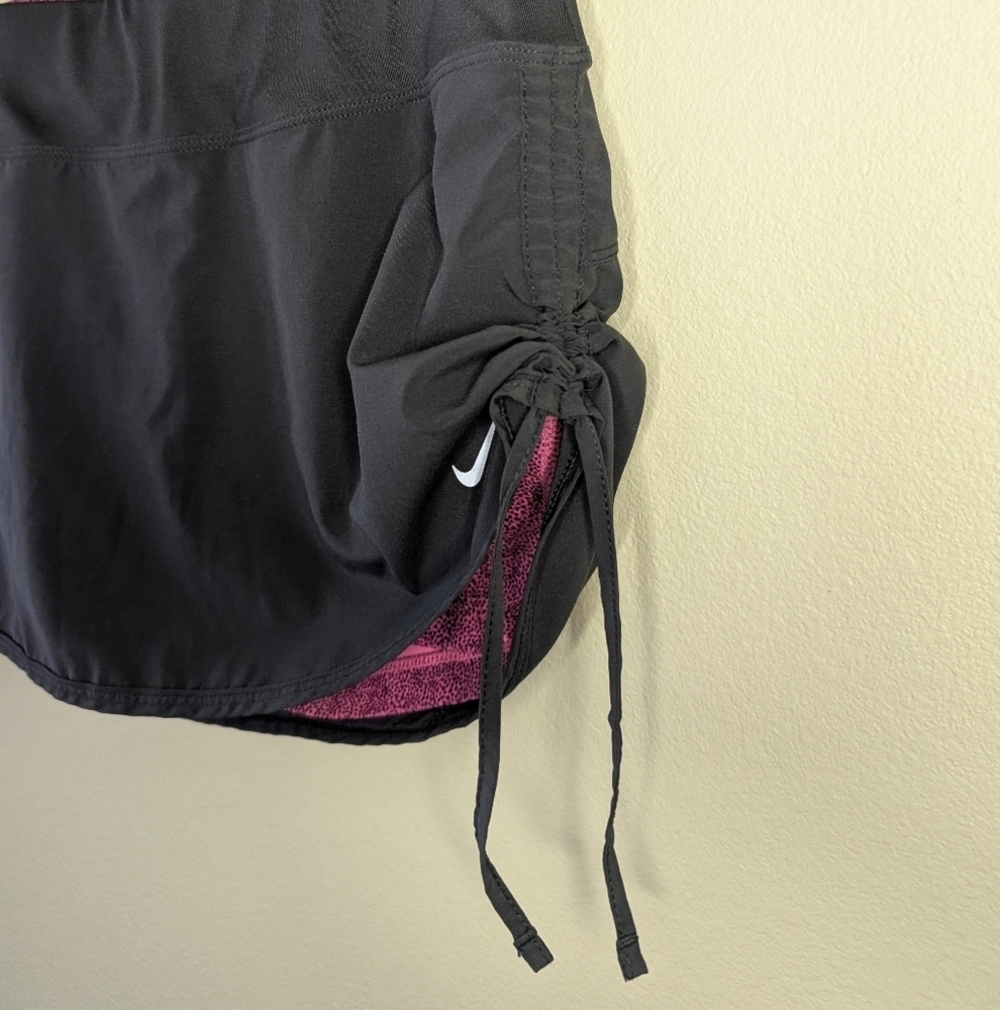 Black Nike Athletic Skort Dri-Fit w/black and pink shorts Size Small Sides Ties - Picture 14 of 15